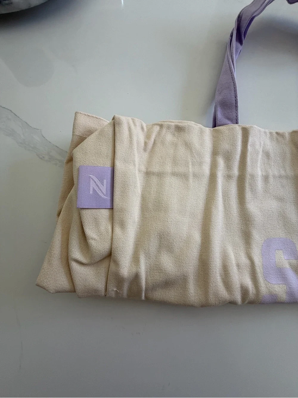 Nespresso Barista Silicone Ice Tray in Bright Yellow and tote bag lavender - Picture 14 of 14